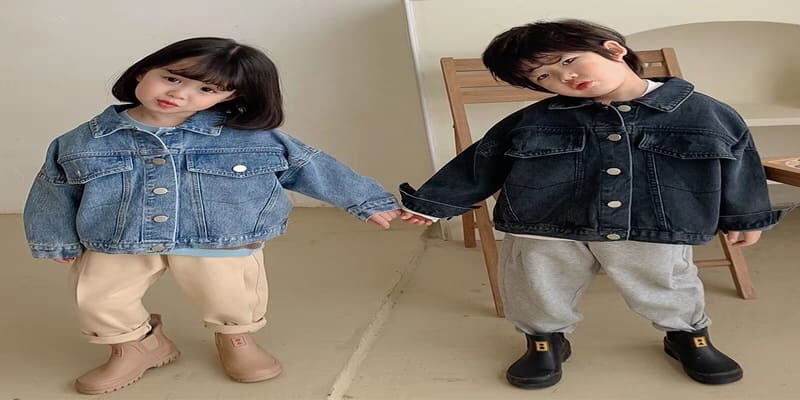 Cách chọn quần áo ngày tết cho bé